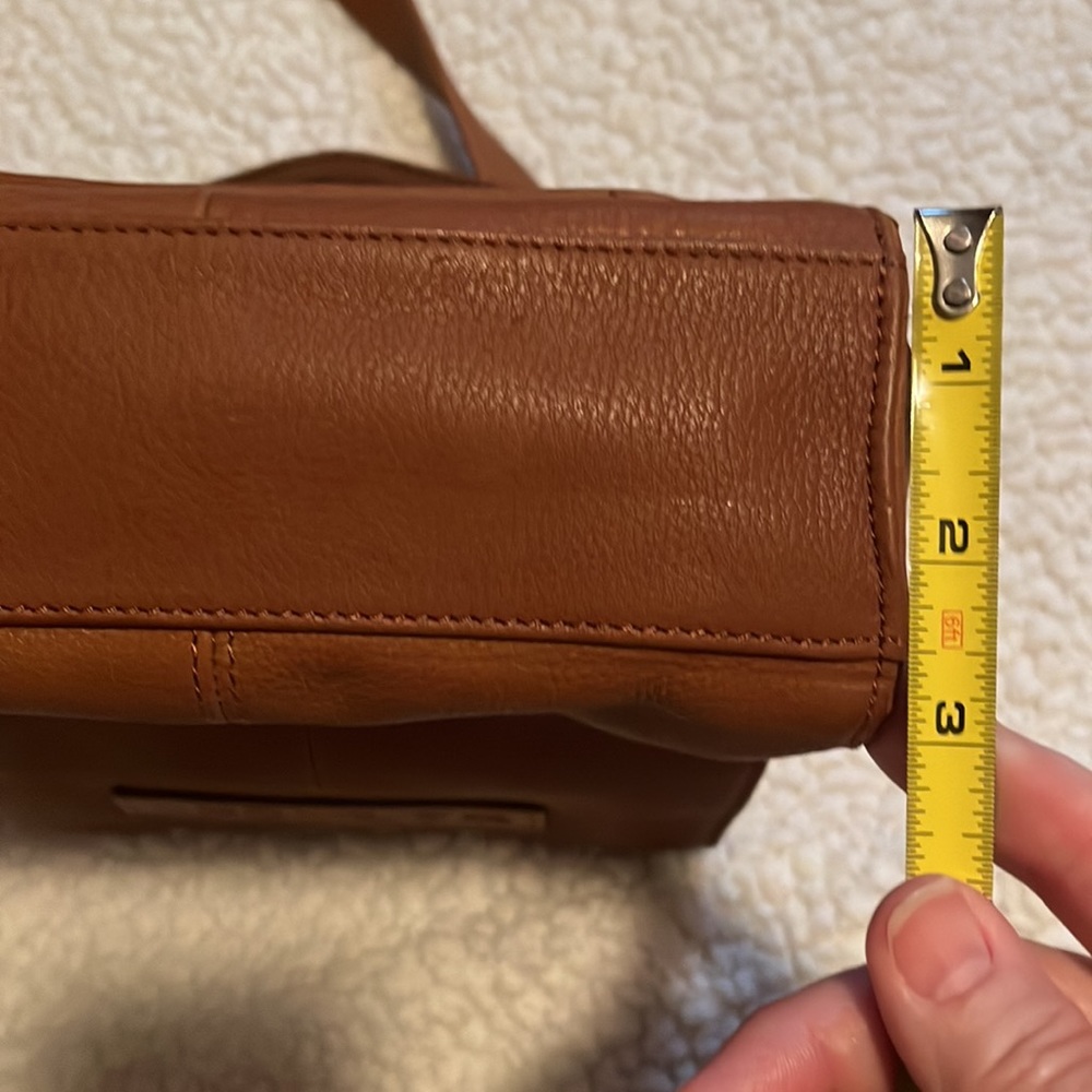 Fossil Crossbody - Picture 16 of 16